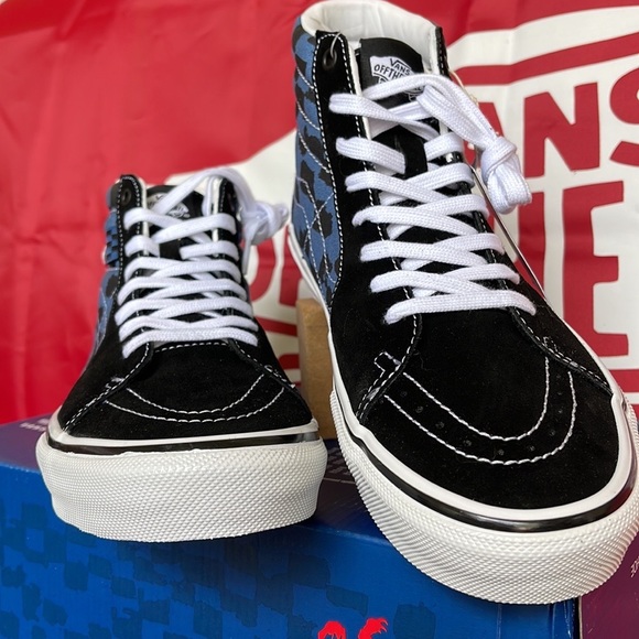Vans Skate Sk8-Hi
(Krooked By Natas For Ray
VNOA5FCCAPG
Men’s sneakers - Picture 7 of 16